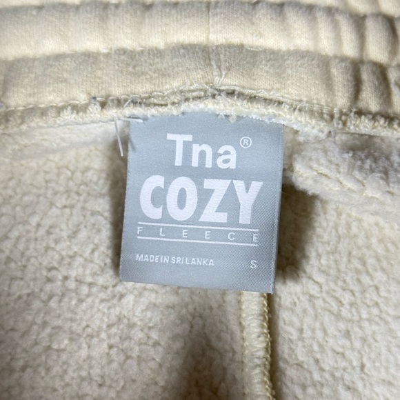 Aritzia TNA Jogging Pants for Women - Picture 6 of 7